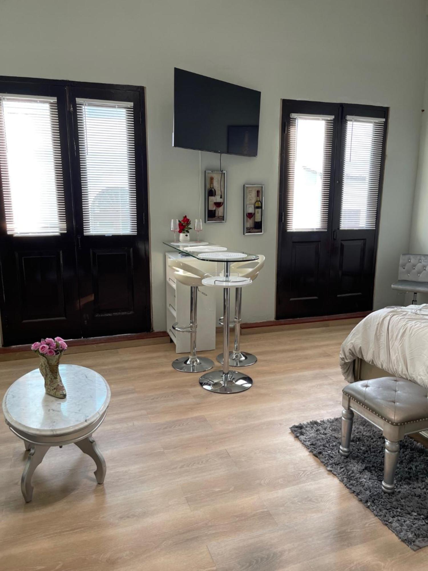 The Balconies Studio, The Marilyn Suite & The Crystal Apartment At Casa Of Essence In Old San Juan Bagian luar foto