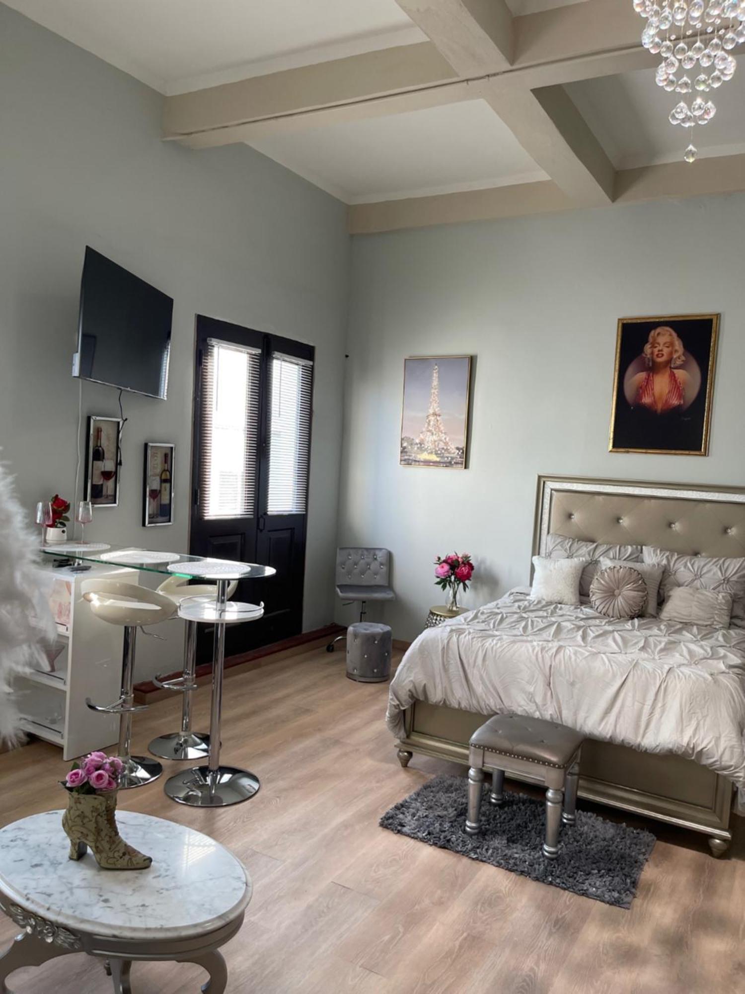 The Balconies Studio, The Marilyn Suite & The Crystal Apartment At Casa Of Essence In Old San Juan Bagian luar foto